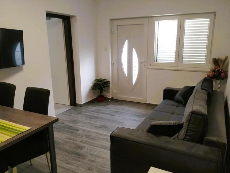 Memory Box Apartman - Šibenik Bagian luar foto